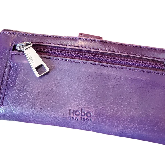 Hobo Women's Purple Leather Wallet - Picture 2 of 5